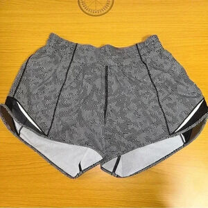 Lululemon Hotty  Hot Shorts